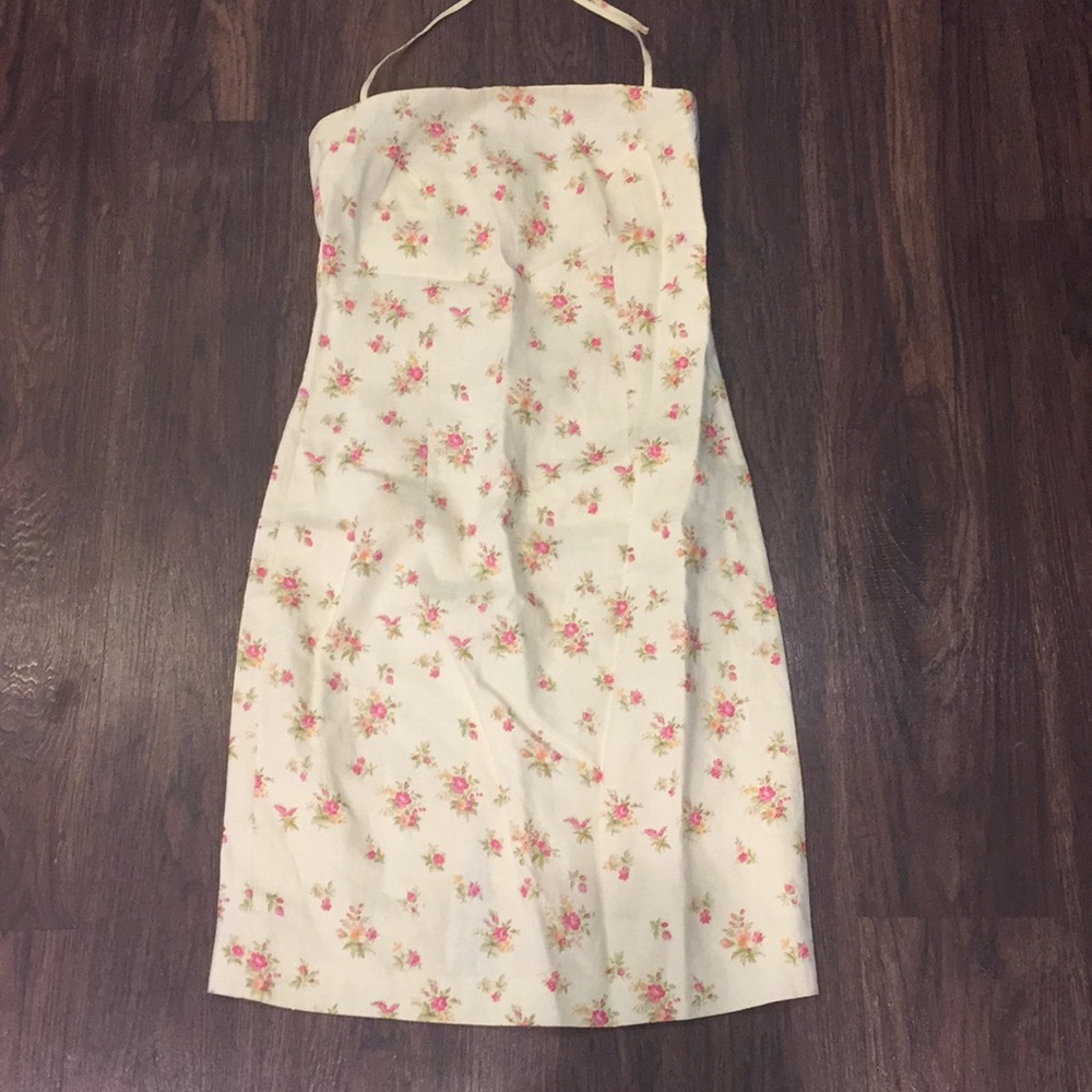 Beautiful dress, perfect for a summer wedding